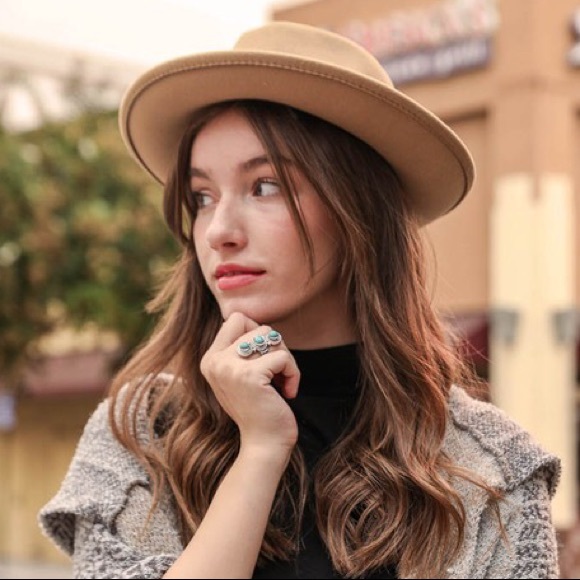 Vintage Turquoise Ring - Picture 2 of 5